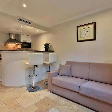 Emeraude Hoteliere Aparthotel