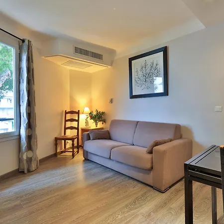 绿宝石公寓酒店 胡安莱潘