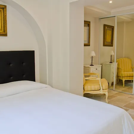 绿宝石公寓酒店 胡安莱潘