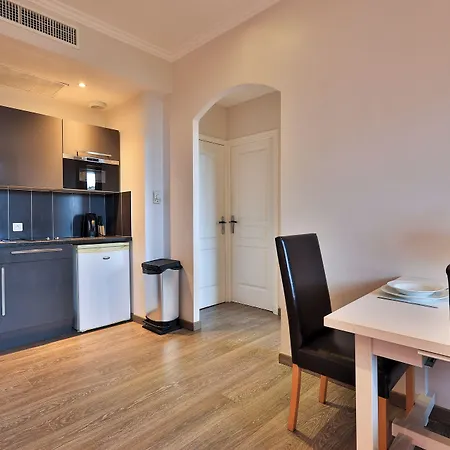 公寓式酒店 绿宝石公寓酒店 3*