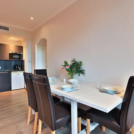 绿宝石公寓酒店 3*