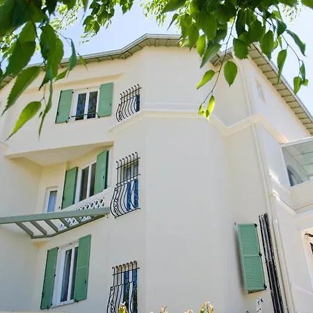 Appart hôtel Emeraude Résidence Hotelière 3*