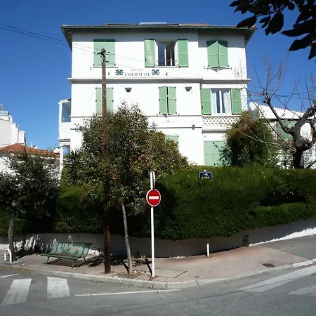 Appart hôtel Emeraude Résidence Hotelière 3*