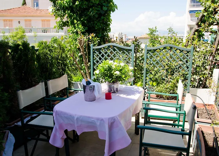 Hotel apartamentowy Emeraude Hoteliere